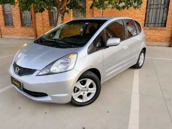 HONDA-FIT-2011