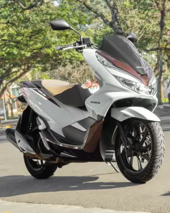 HONDA PCX DLX HONDA PCX DLX