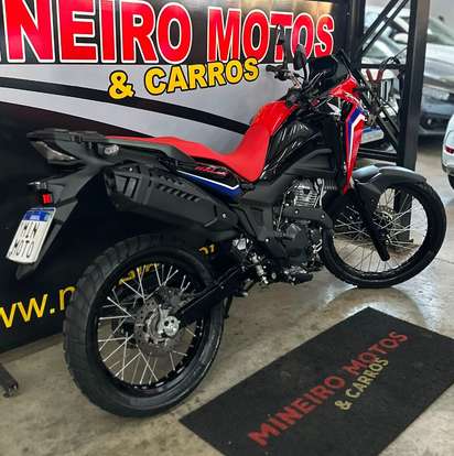 HONDA-XRE 300 SAHARA-2025