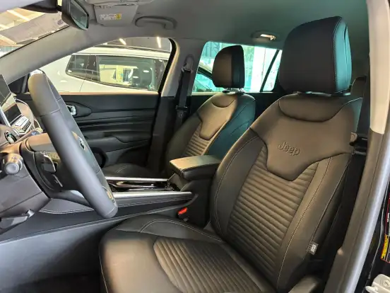 JEEP-COMMANDER-1.3 T270 TURBO FLEX LONGITUDE AT6 JEEP-COMMANDER-2026