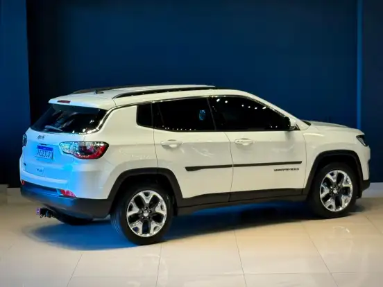 JEEP-COMPASS-2.0 16V FLEX LONGITUDE AUTOMÁTICO JEEP-COMPASS-2019