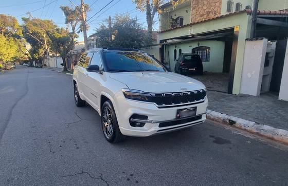JEEP COMMANDER 2.0 TD380 TURBO DIESEL OVERLAND AT9