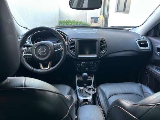 JEEP-COMPASS-2.0 16V FLEX LONGITUDE AUTOMÁTICO JEEP-COMPASS-2019