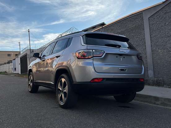 JEEP-COMPASS-2.0 16V FLEX SPORT AUTOMÁTICO JEEP-COMPASS-2020