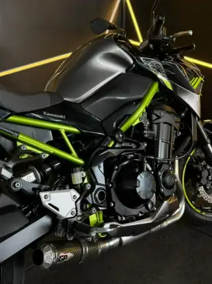 KAWASAKI-Z900-2020
