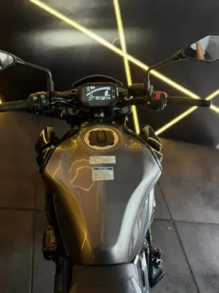 KAWASAKI-Z900-2020