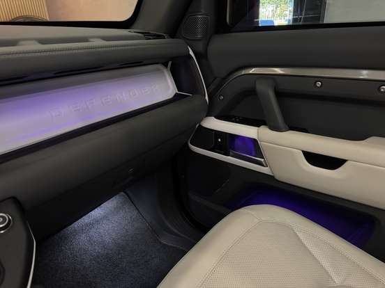 LAND ROVER-DEFENDER-2024