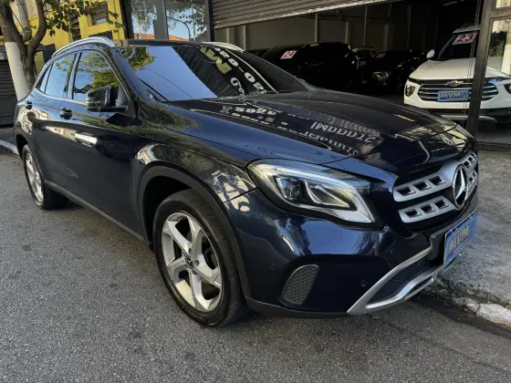 MERCEDES-BENZ GLA 200 1.6 CGI FLEX ADVANCE 7G-DCT MERCEDES-BENZ GLA 200 1.6 CGI FLEX ADVANCE 7G-DCT