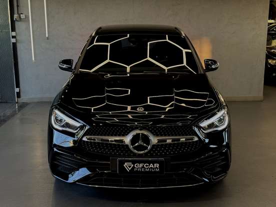 MERCEDES-BENZ-GLA 200-2022