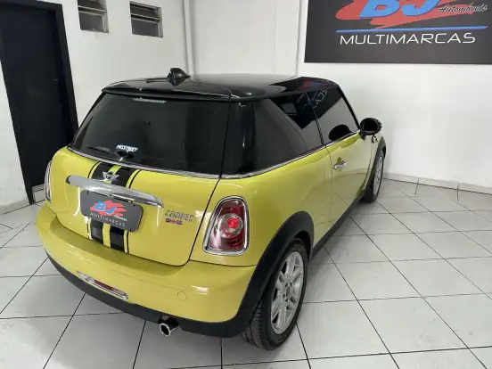 MINI-COOPER-2010