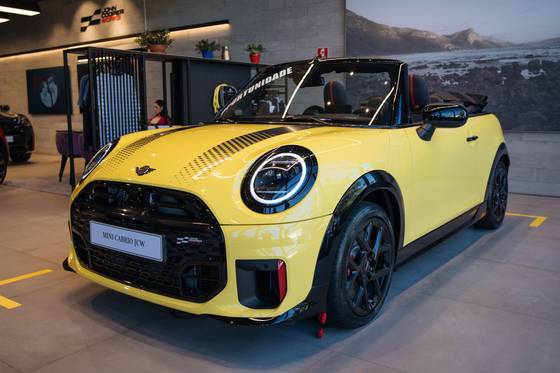 MINI COOPER 2.0 16V TWINPOWER GASOLINA JOHN COOPER WORKS CABRIO STEPTRONIC