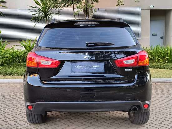 MITSUBISHI-ASX-2016
