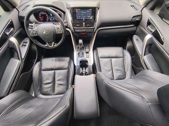 MITSUBISHI-ECLIPSE CROSS-1.5 MIVEC TURBO GASOLINA HPE-S CVT MITSUBISHI-ECLIPSE CROSS-2024