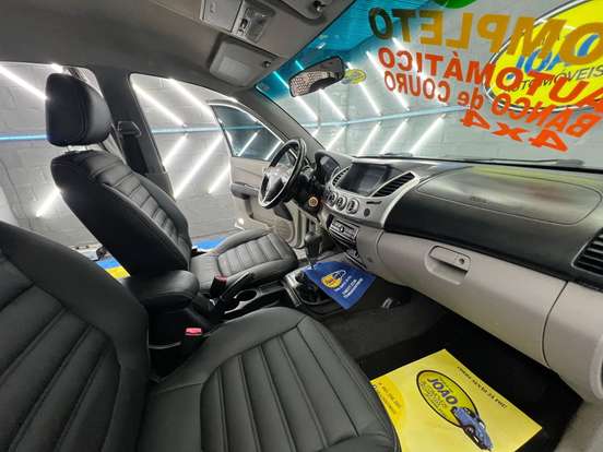 MITSUBISHI-L200 TRITON-2015