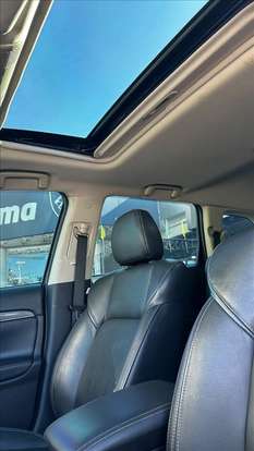 MITSUBISHI-OUTLANDER-2021