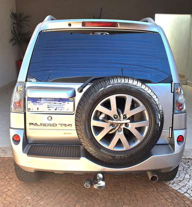 MITSUBISHI-PAJERO TR4-2013