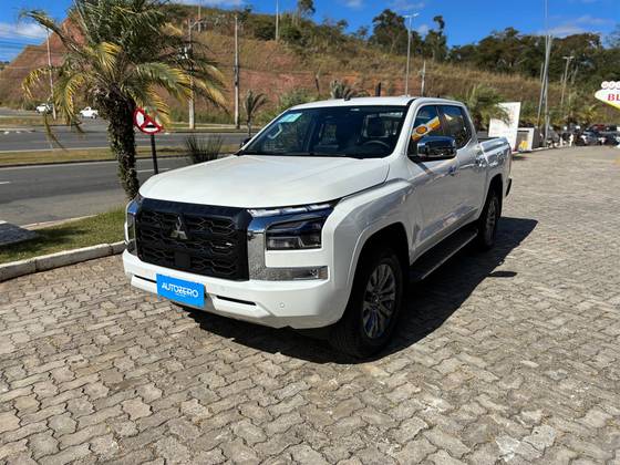 MITSUBISHI TRITON 2.4 BITURBO DIESEL CD HPE-S 4X4 AUTOMÁTICO