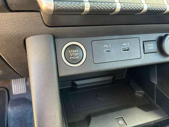 MITSUBISHI-TRITON-2.4 BITURBO DIESEL CD HPE-S 4X4 AUTOMÁTICO MITSUBISHI-TRITON-2025