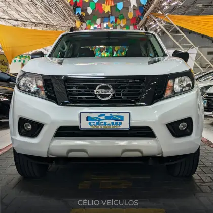 NISSAN FRONTIER 2.3 16V TURBO DIESEL ATTACK CD 4X4 AUTOMÁTICO NISSAN FRONTIER 2.3 16V TURBO DIESEL ATTACK CD 4X4 AUTOMÁTICO