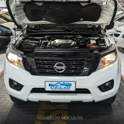 NISSAN-FRONTIER-2020
