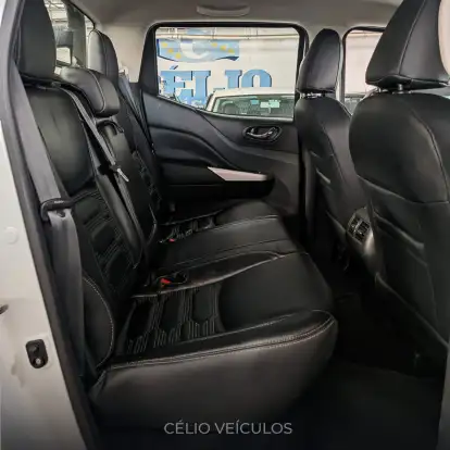 NISSAN-FRONTIER-2020