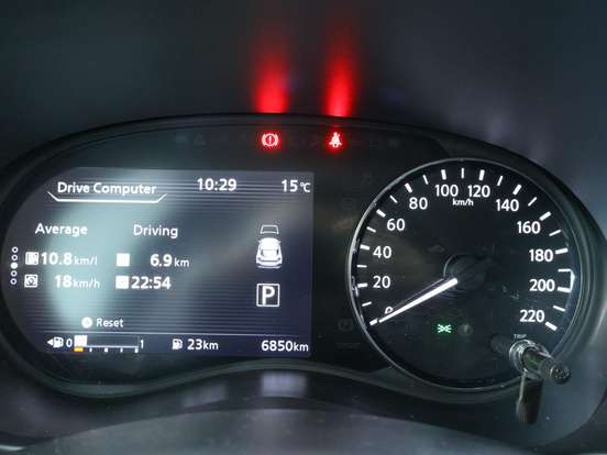 NISSAN-KICKS PLAY-2025