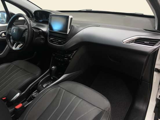 PEUGEOT-2008-2022
