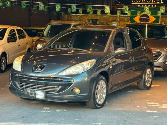 PEUGEOT 207 1.6 XS 16V FLEX 4P AUTOMÁTICO PEUGEOT 207 1.6 XS 16V FLEX 4P AUTOMÁTICO