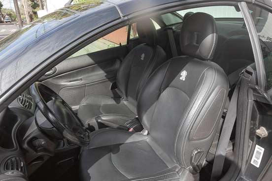 PEUGEOT-206-1.6 CC 16V GASOLINA 2P MANUAL PEUGEOT-206-2004