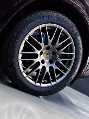 PORSCHE-CAYENNE-2017