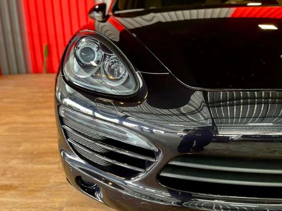 PORSCHE-CAYENNE-2013