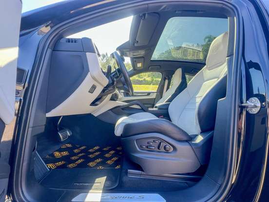 PORSCHE-CAYENNE-2024