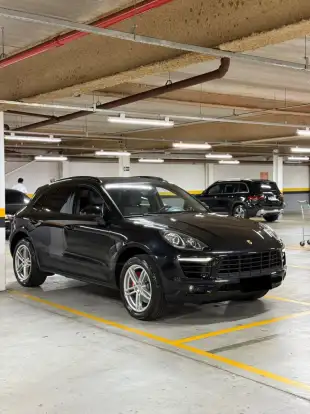 PORSCHE-MACAN-2015