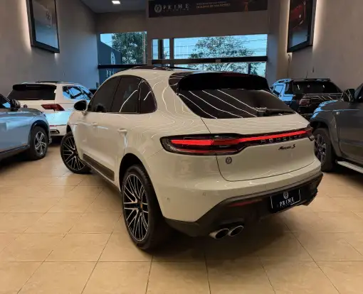 PORSCHE-MACAN-2023