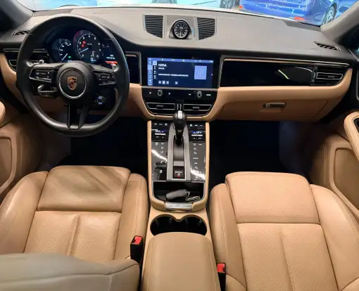 PORSCHE-MACAN-2023