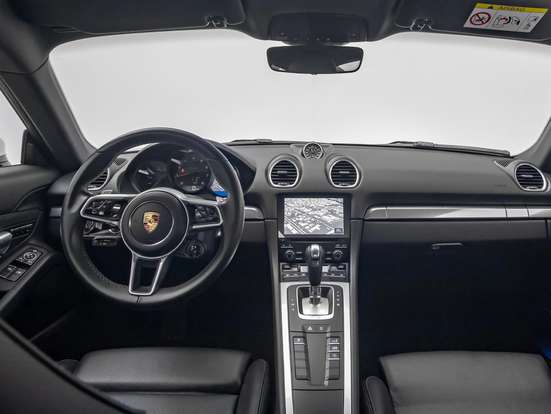 PORSCHE-718-2021
