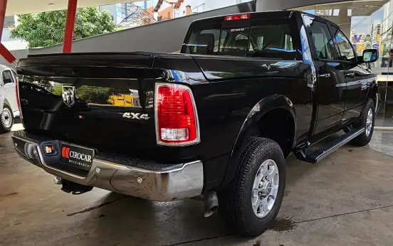 RAM-2500-6.7 LARAMIE 4X4 CD I6 TURBO DIESEL 4P AUTOMÁTICO RAM-2500-2017