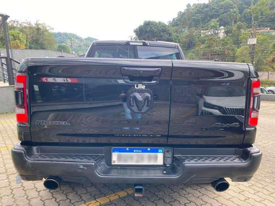 RAM-1500-5.7 V8 GASOLINA REBEL CD 4X4 AUTOMÁTICO RAM-1500-2022