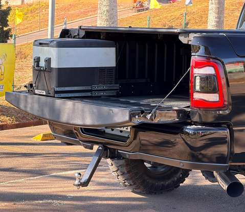 RAM-2500-6.7 I6 TURBO DIESEL LARAMIE NIGHT EDITION CD 4X4 AUTOMÁTICO RAM-2500-2024