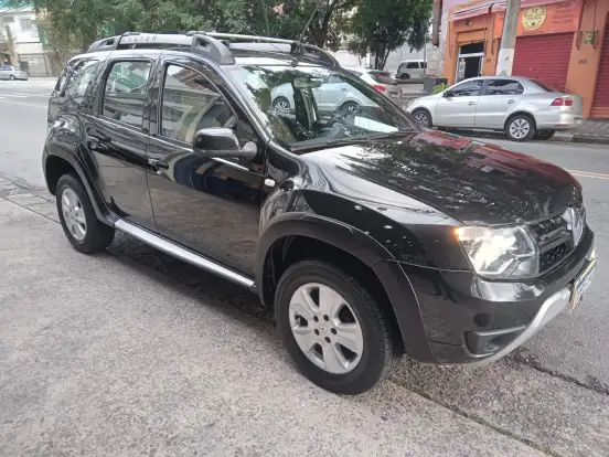 RENAULT-DUSTER-2016