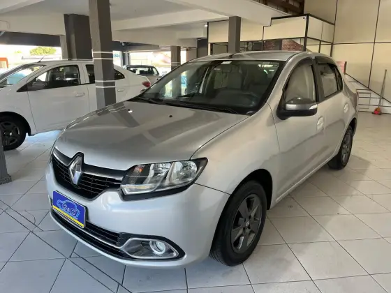 RENAULT LOGAN 1.6 DYNAMIQUE 8V FLEX 4P MANUAL RENAULT LOGAN 1.6 DYNAMIQUE 8V FLEX 4P MANUAL