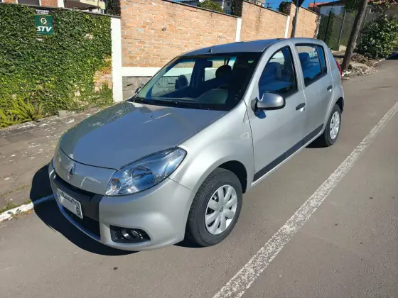 RENAULT SANDERO 1.0 EXPRESSION 16V FLEX 4P MANUAL