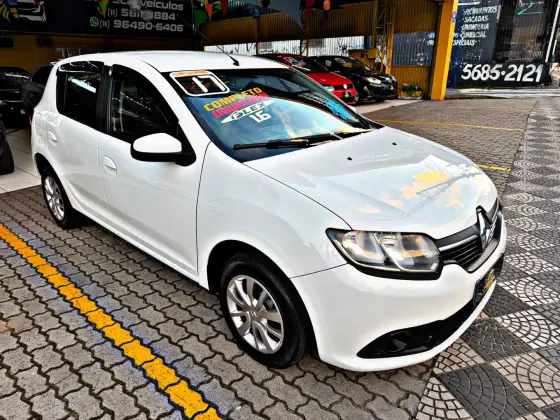 RENAULT SANDERO 1.6 16V SCE FLEX EXPRESSION MANUAL RENAULT SANDERO 1.6 16V SCE FLEX EXPRESSION MANUAL