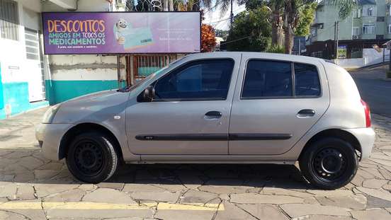RENAULT-CLIO-2008