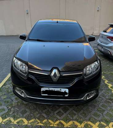 RENAULT-LOGAN-2014