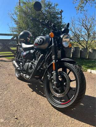 ROYAL ENFIELD-HUNTER 350-2025