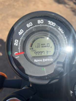 ROYAL ENFIELD-HUNTER 350-2025