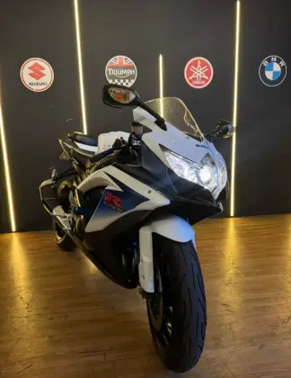 SUZUKI GSX-R750 