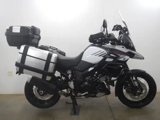 SUZUKI V-STROM 1000XT ABS SUZUKI V-STROM 1000XT ABS
