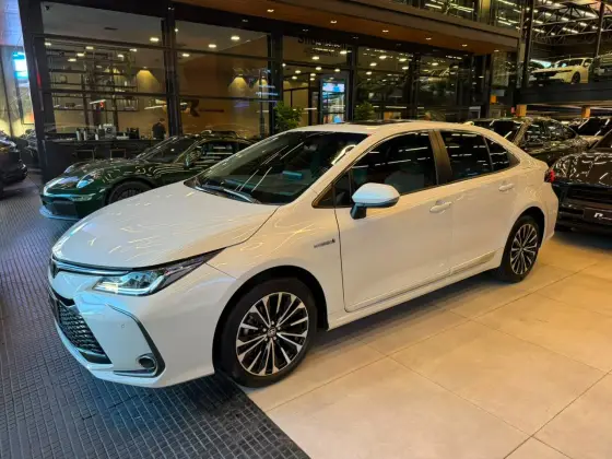 TOYOTA COROLLA 1.8 VVT-I HYBRID FLEX ALTIS PREMIUM CVT TOYOTA COROLLA 1.8 VVT-I HYBRID FLEX ALTIS PREMIUM CVT